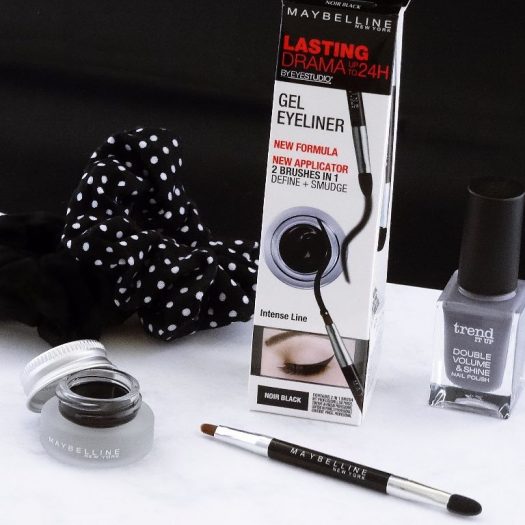May­bel­line Eye­liner + „trend it up“&nbsp;Lack