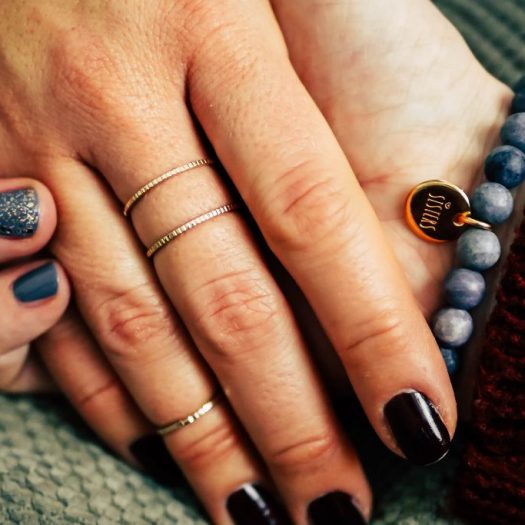 #SIS­TERS – Ein Antrag mit Schmuck von Bee­wood&nbsp;Design