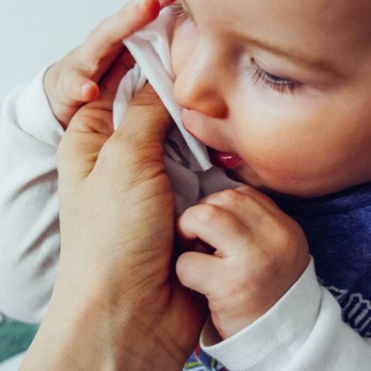 Water­Wipes – nur Wasser &&nbsp;einen Tropfen Frucht­ex­trakt für Babys zarte Haut!
